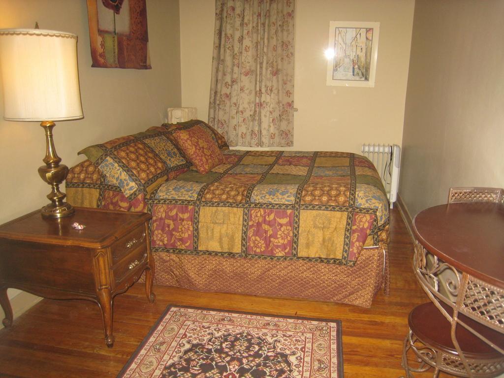 Deadwood Dick'S Hotel Стая снимка