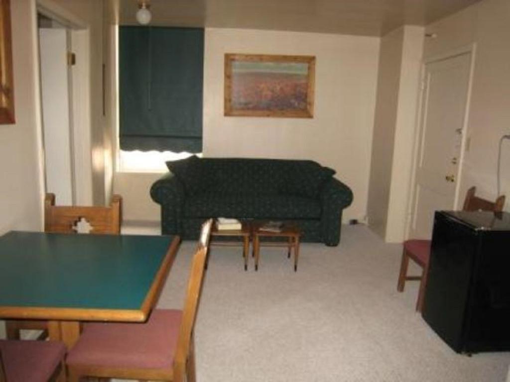 Deadwood Dick'S Hotel Стая снимка
