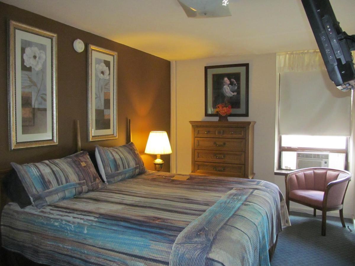 Deadwood Dick'S Hotel Стая снимка